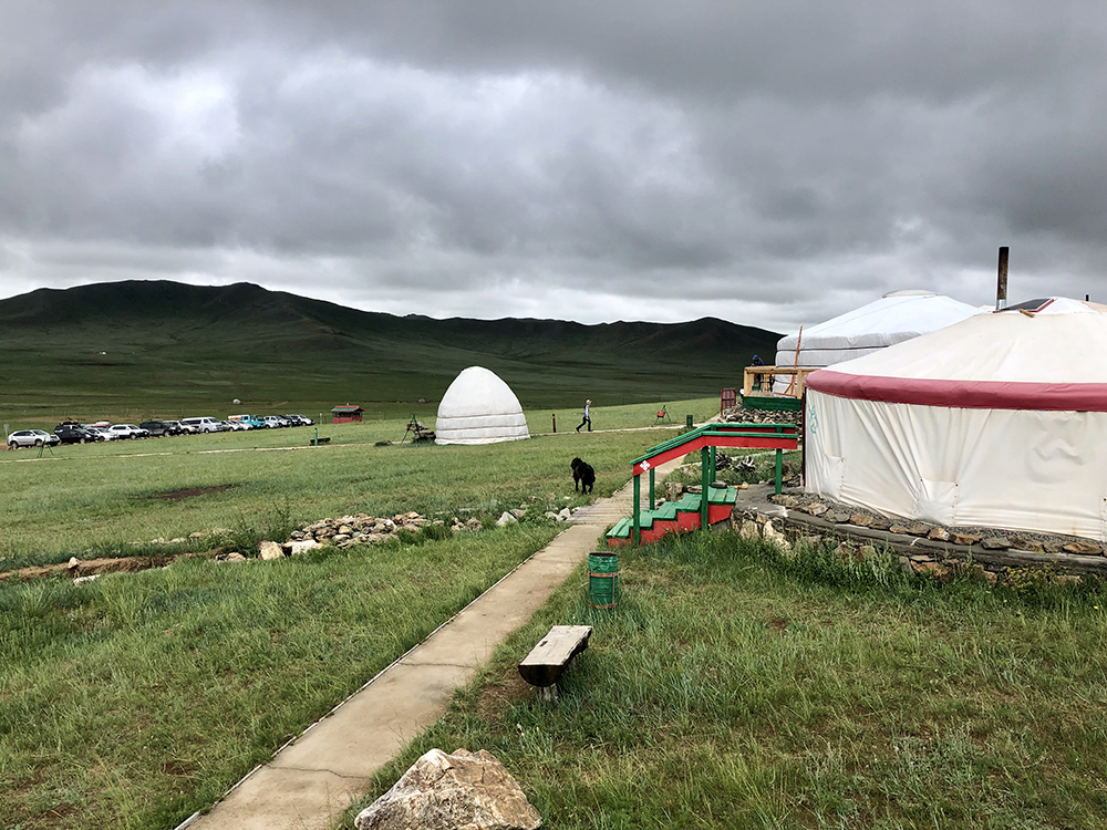 Entdecke die Schönheit der Mongolei CharlyDrives